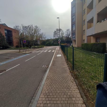 Douillet-Kanamappart-Euroairport Apartment แซ็ง-ลุยส์ ภายนอก รูปภาพ