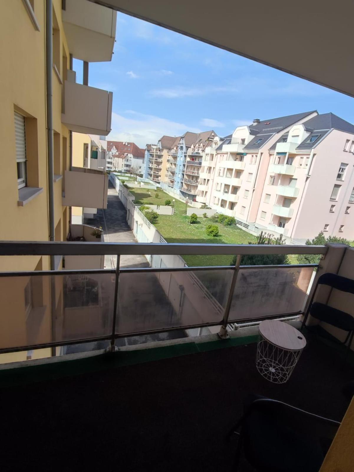 Douillet-Kanamappart-Euroairport Apartment แซ็ง-ลุยส์ ภายนอก รูปภาพ