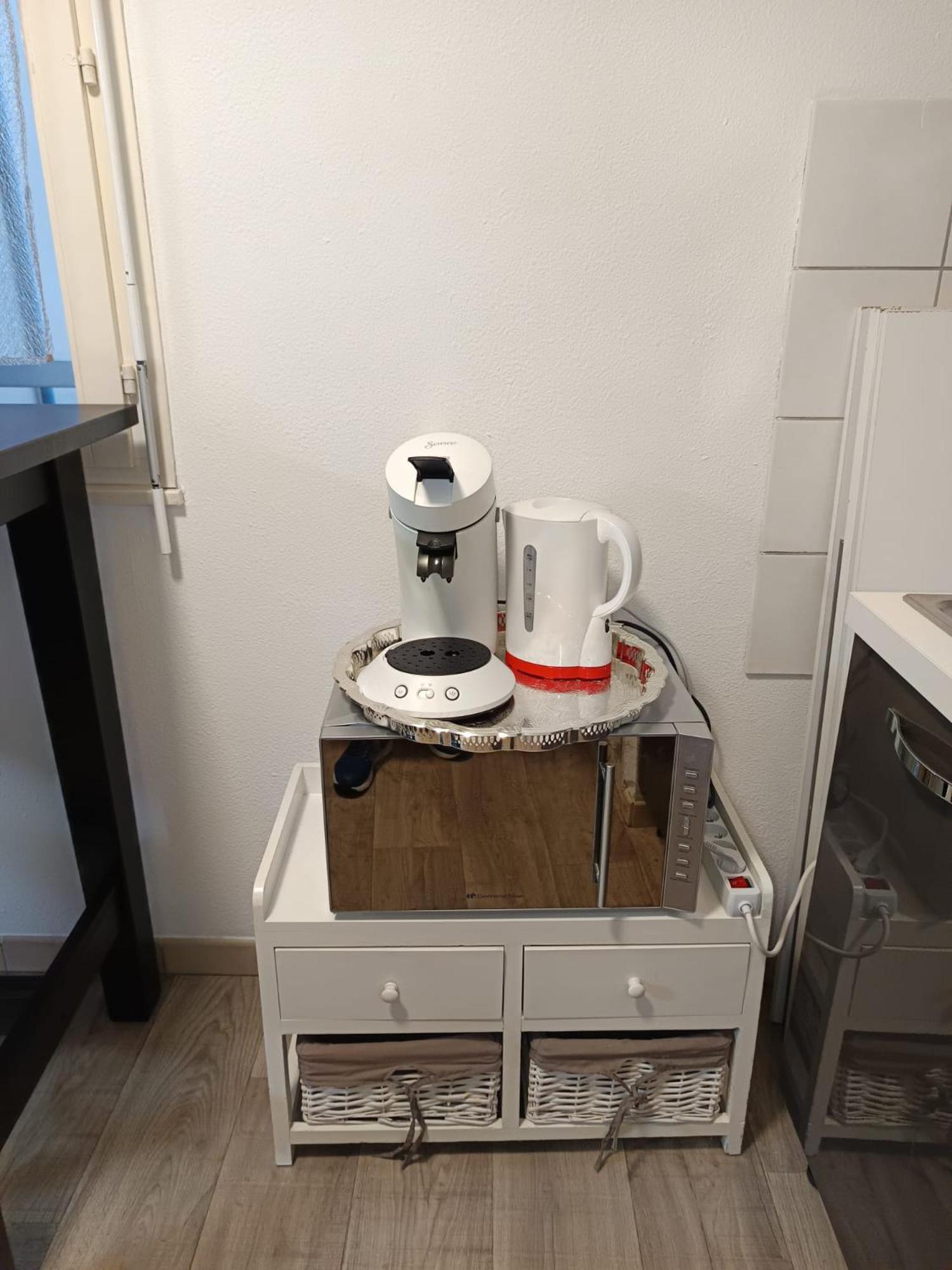 Douillet-Kanamappart-Euroairport Apartment แซ็ง-ลุยส์ ภายนอก รูปภาพ